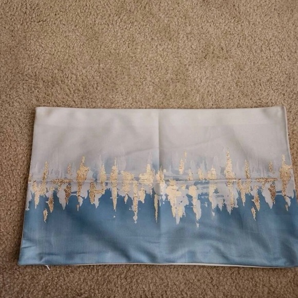 💐🔵Set of 2 - Abstract Pattern Cushion Covers Without Filler - Picture 6 of 10